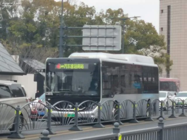 不清晰