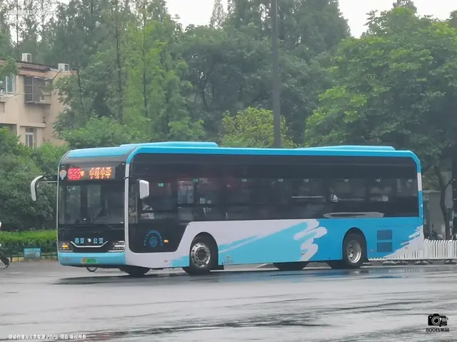 不详