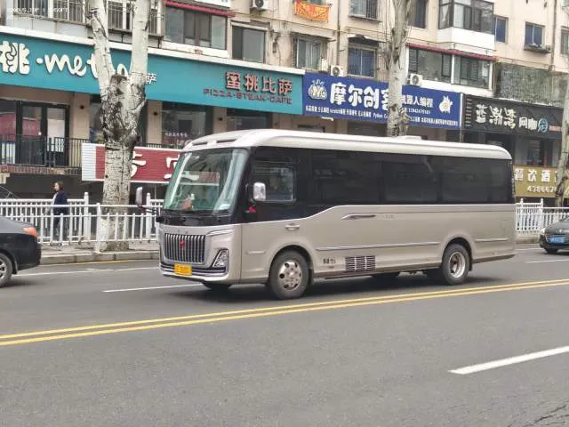 辽E 30001