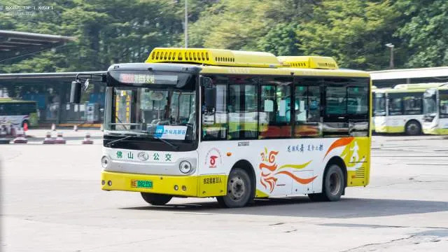 粤E 08235D