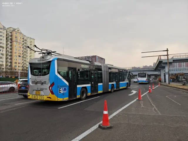京A CE235