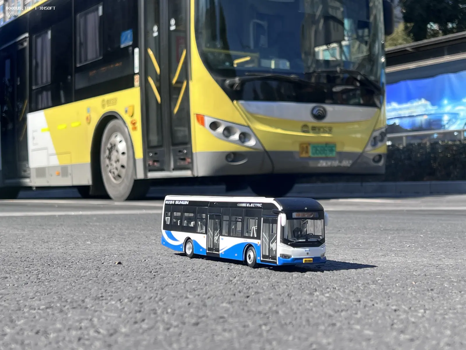 Bus Archive