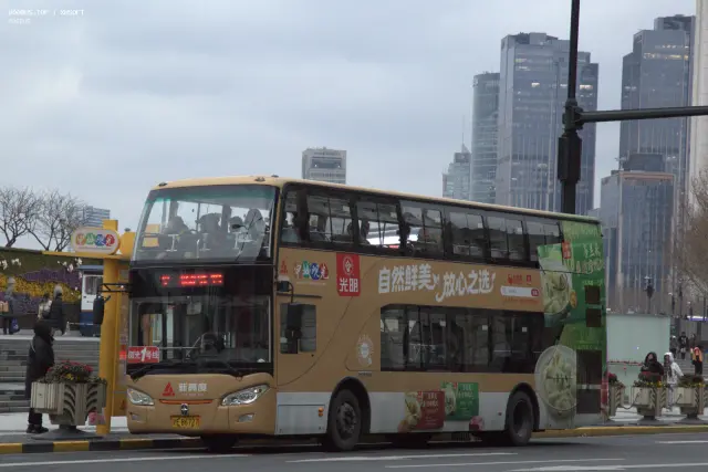 沪E·B6727