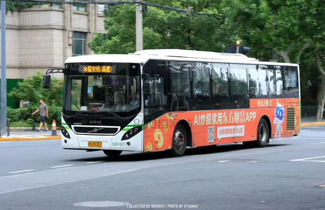 沪E D5357