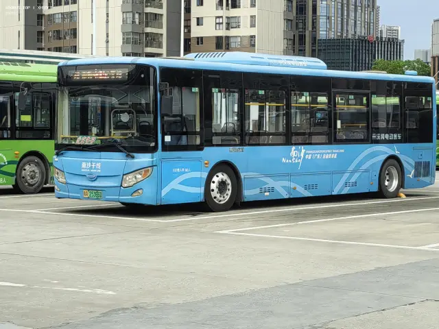 800BUS