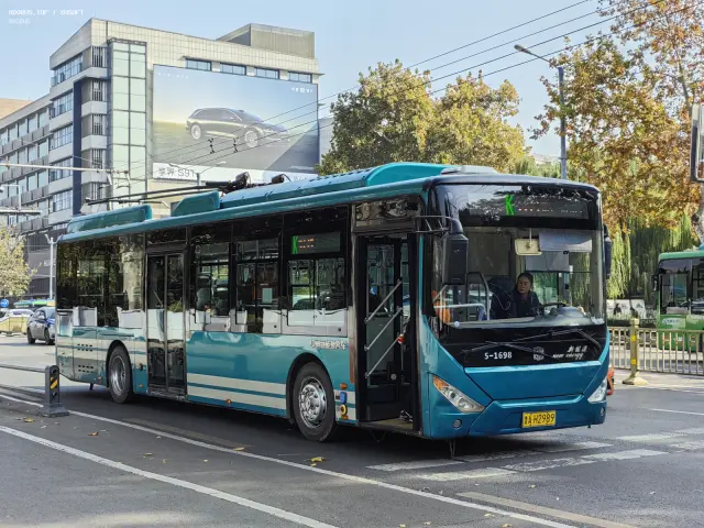 800BUS