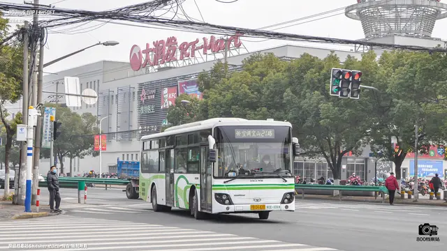 沪B D6420