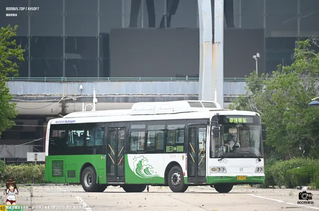 800BUS