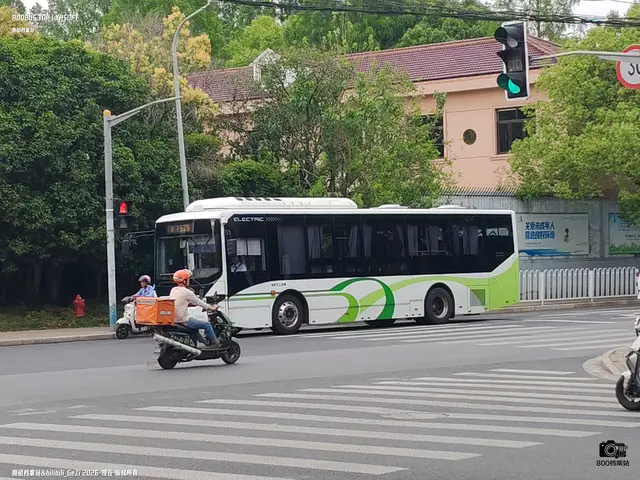 不明
