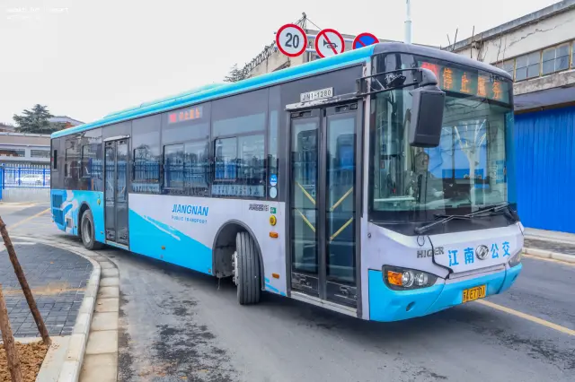 800BUS