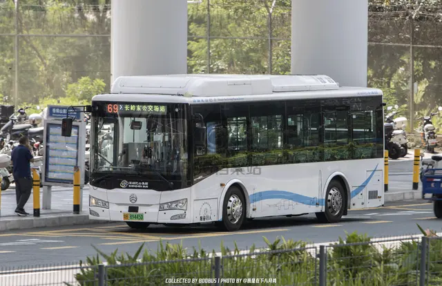 粤B 89445D