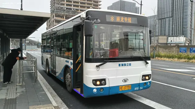 沪E J7755