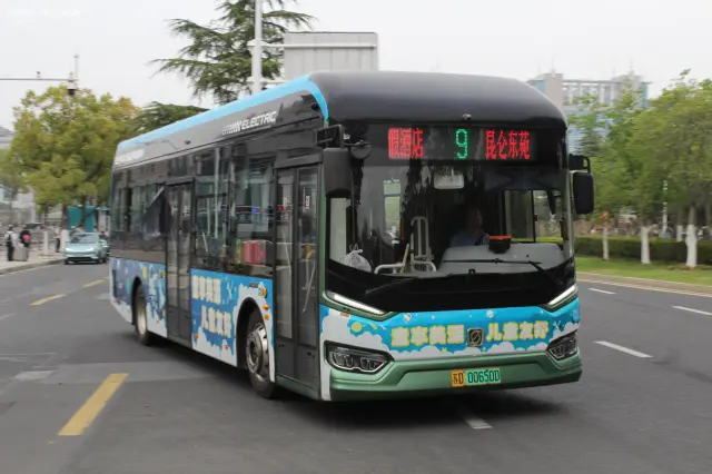 800BUS