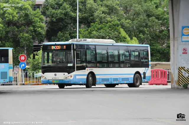 800BUS