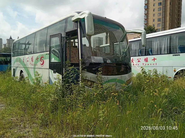 鄂C 9Z582
