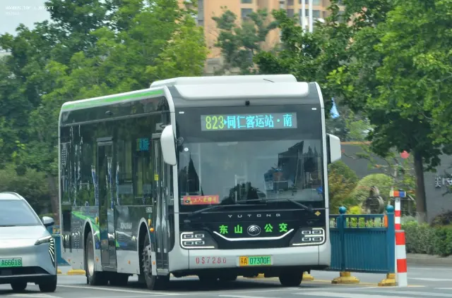 800BUS