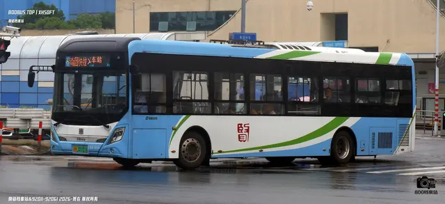 800BUS
