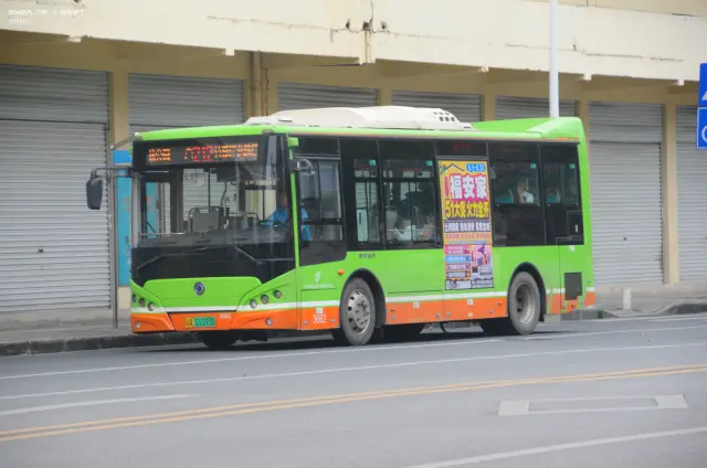 800BUS