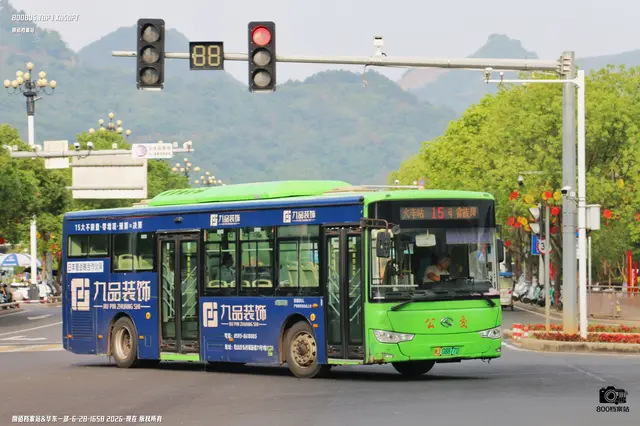 闽J 08877D