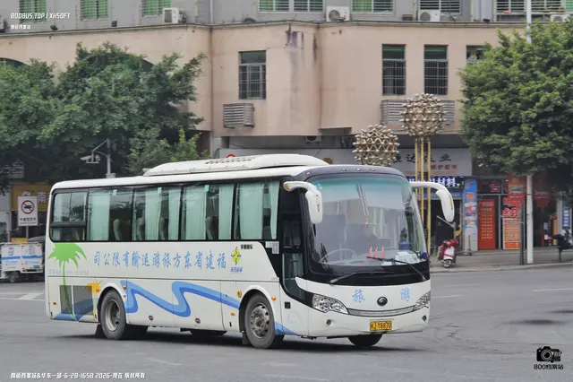 闽J Y8870