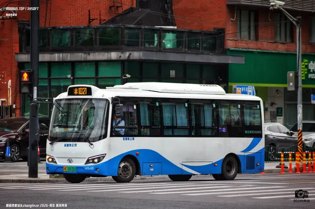 沪A 00036D