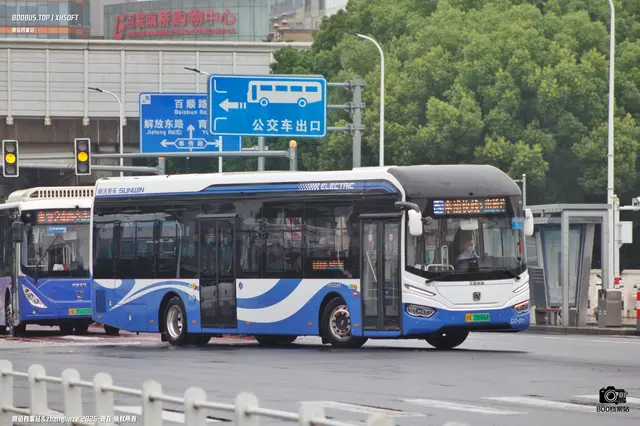 800BUS
