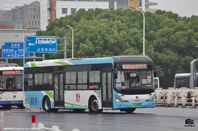800BUS