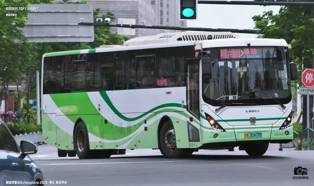 800BUS