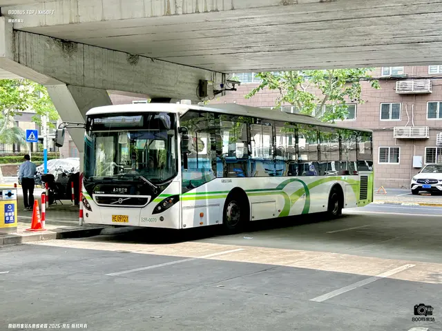 沪E D9727