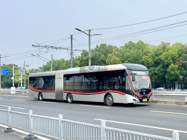沪D R5192
