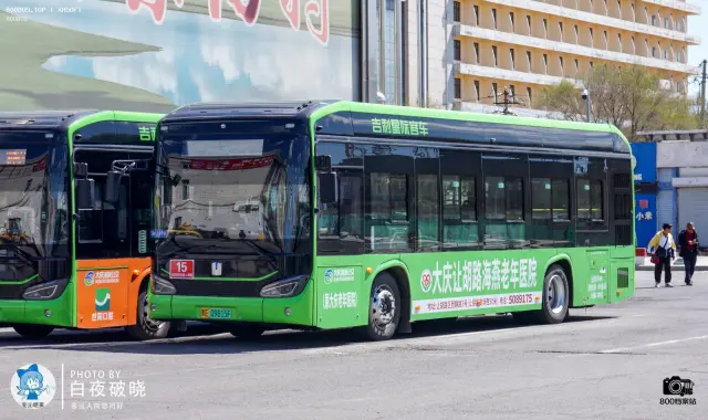 黑E 09815F