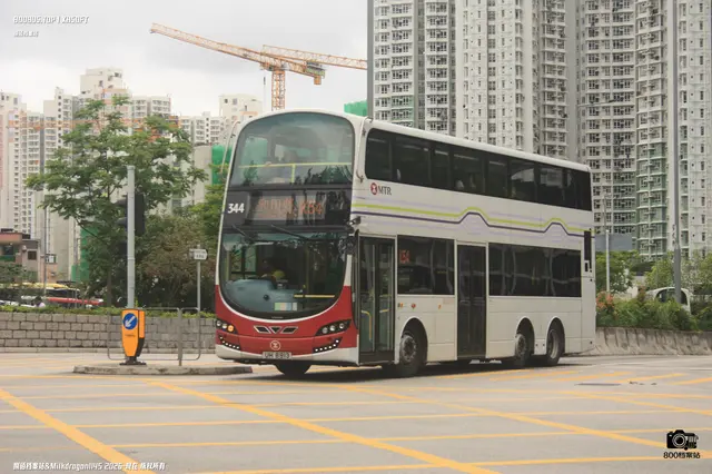 UH 8913