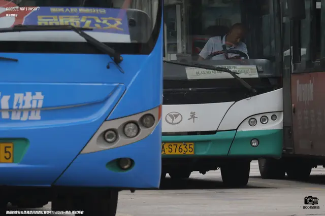 800BUS