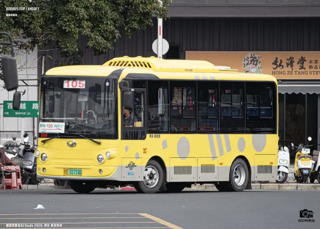 桂E 01718D