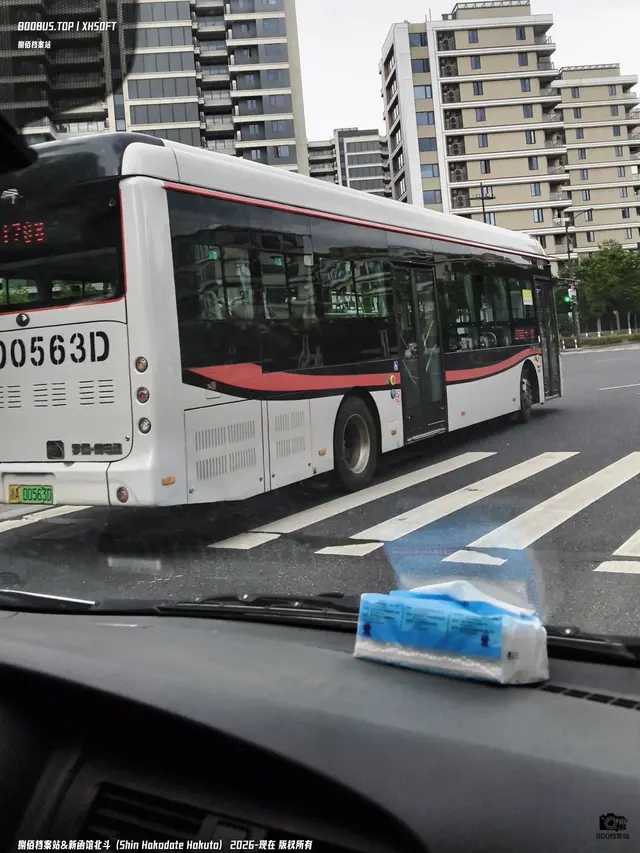 800BUS