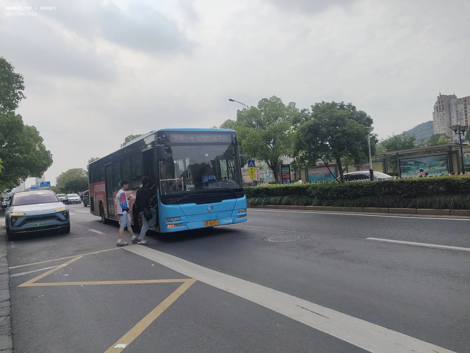 Bus Archive