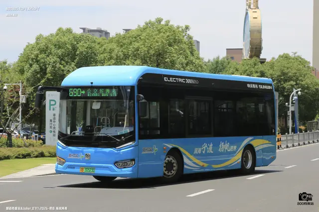800BUS