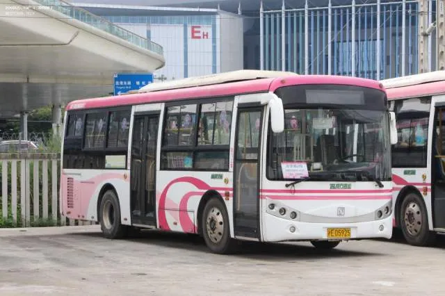 沪E D9525