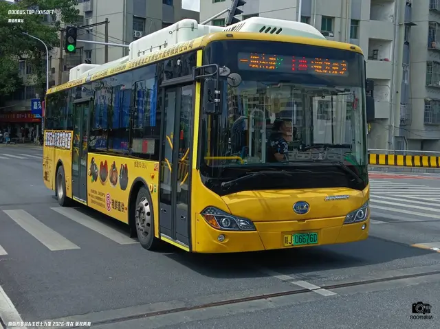 赣J 06676D