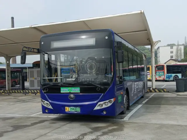 赣J 09681D