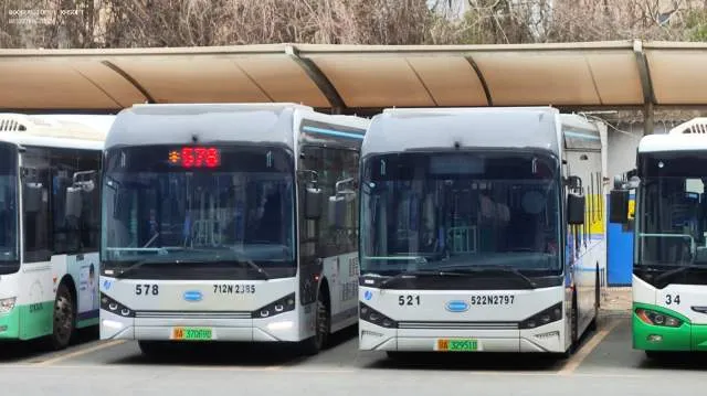 鄂A 37069D