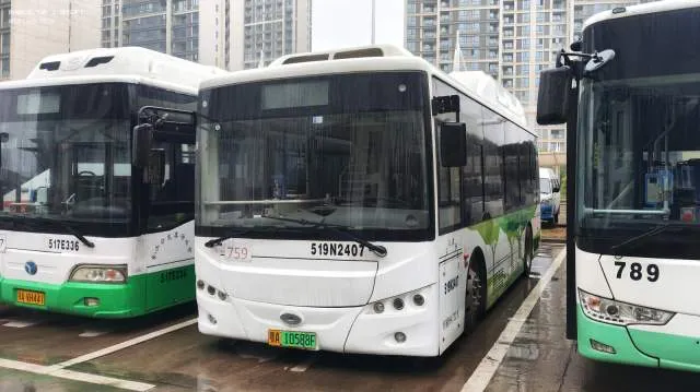 鄂A 10588F