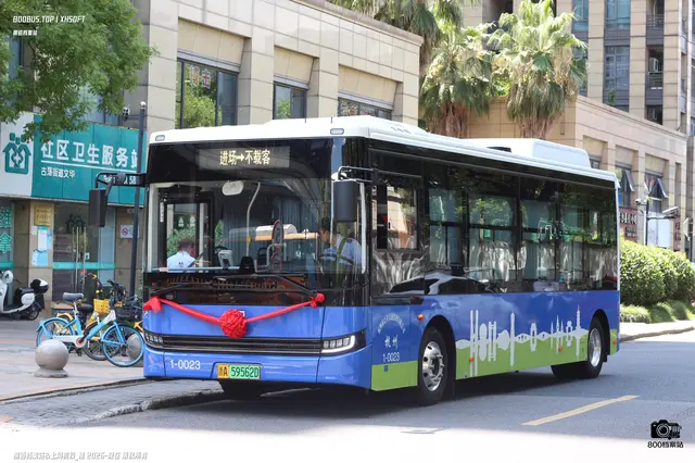 800BUS