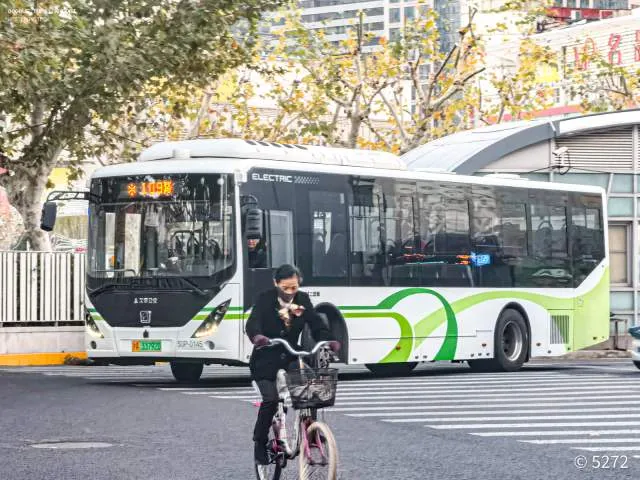 沪A33792D