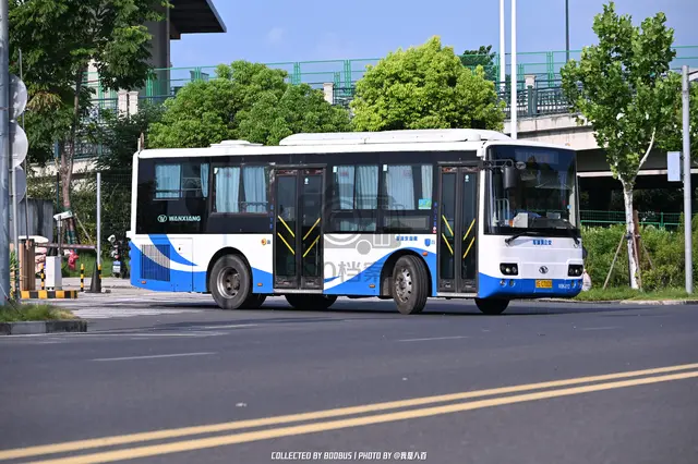 沪E C7000
