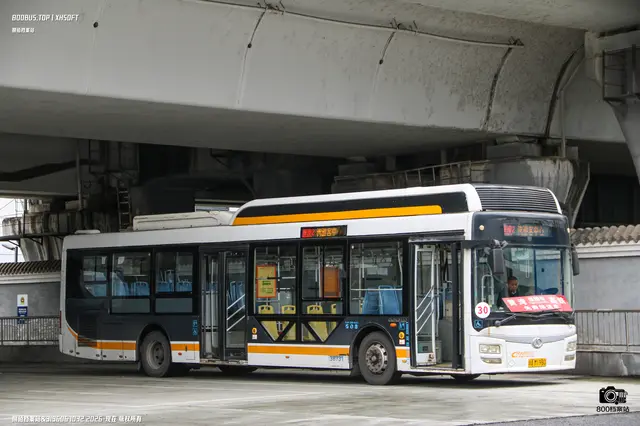 川A M1980
