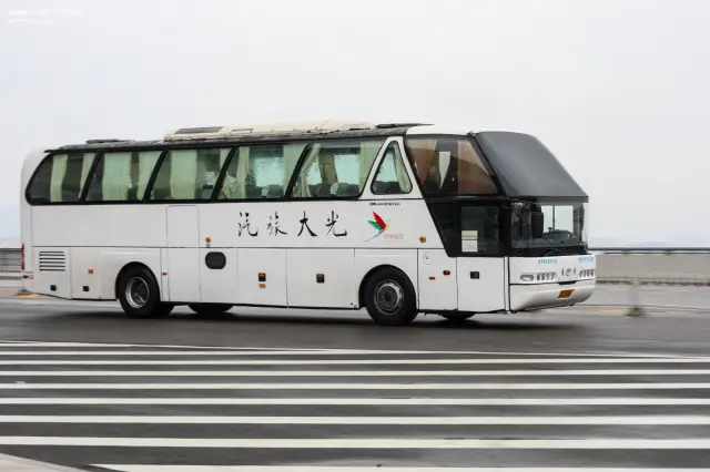 云A L2584