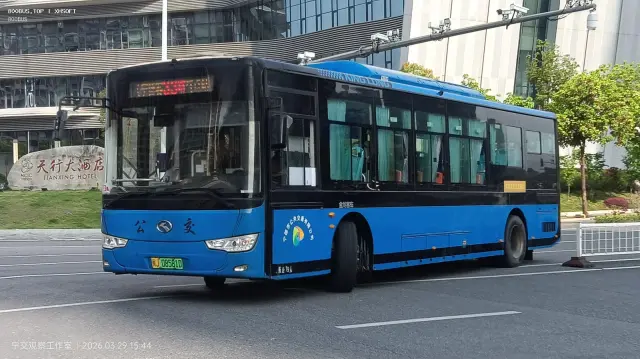 闽J08581D