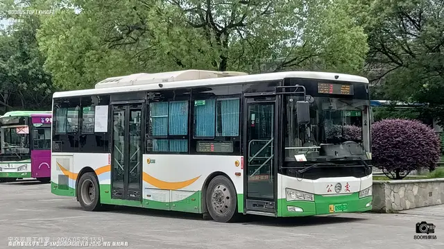 闽J 09806D