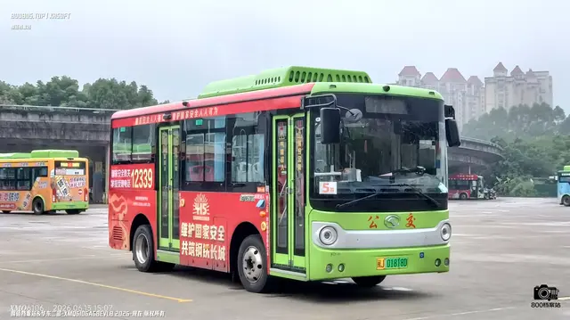 闽J 01818D